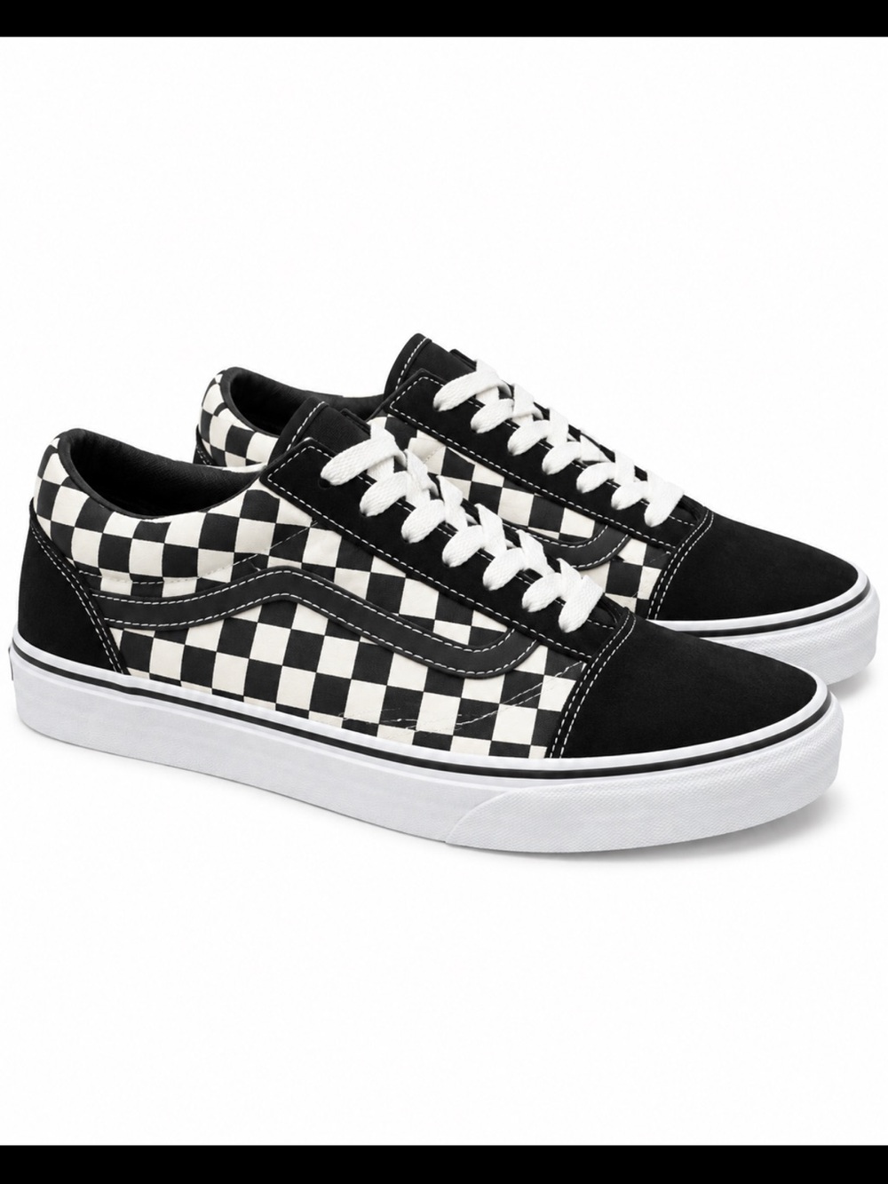 Classic Old Skool Black & White Checkerboard Women’s Low-Top Vans